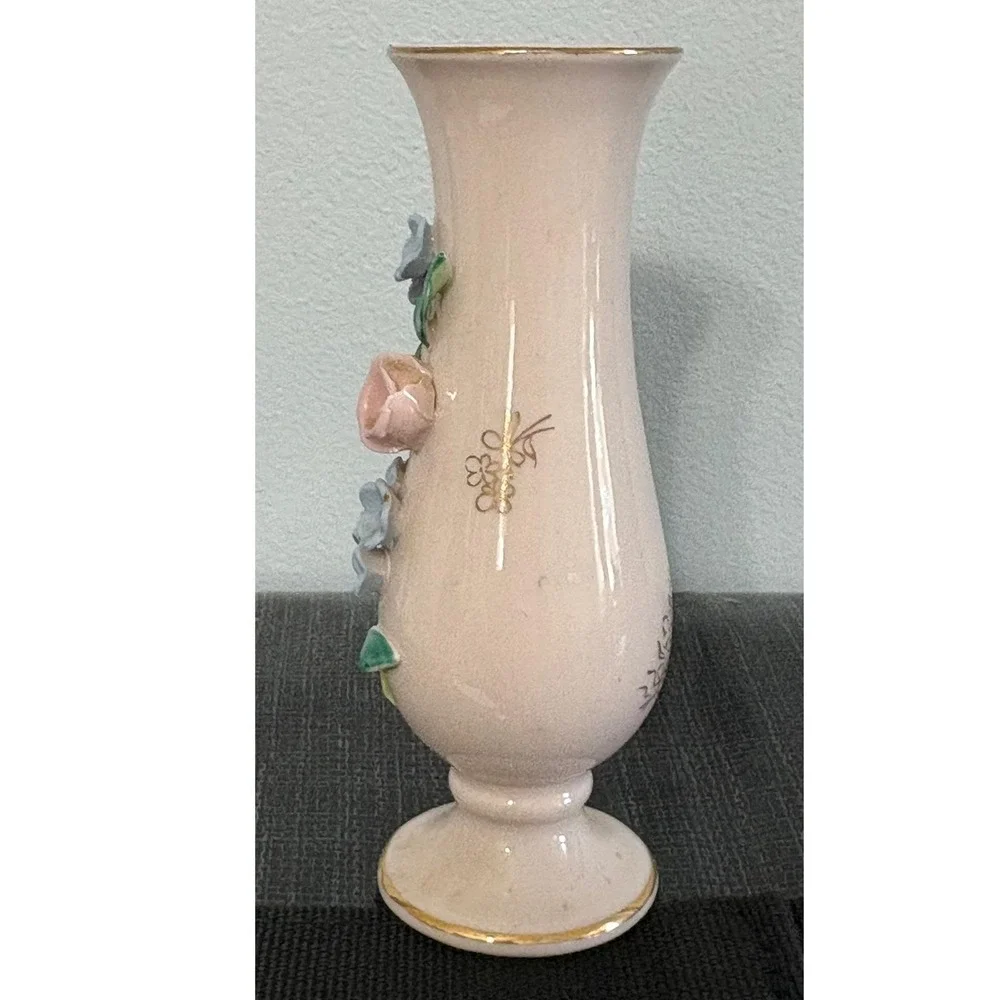 Vintage HR Japan 2137 Pink Ceramic Bud Vase 3D Applied Flowers Gold Trim NO BOX‎